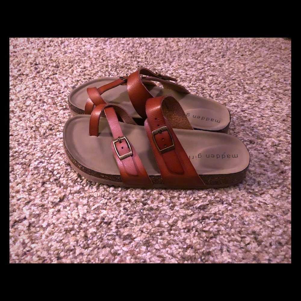 Madden Girl Sandals SZ 2